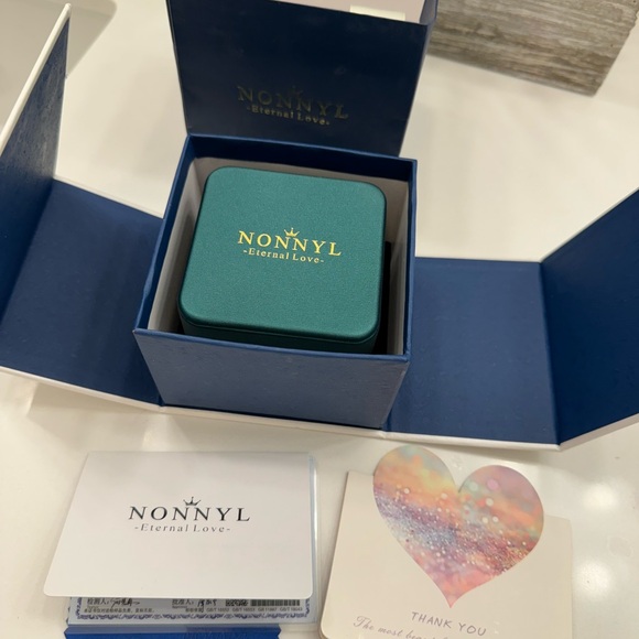 NWOT Black Pearl Necklace - Picture 6 of 6